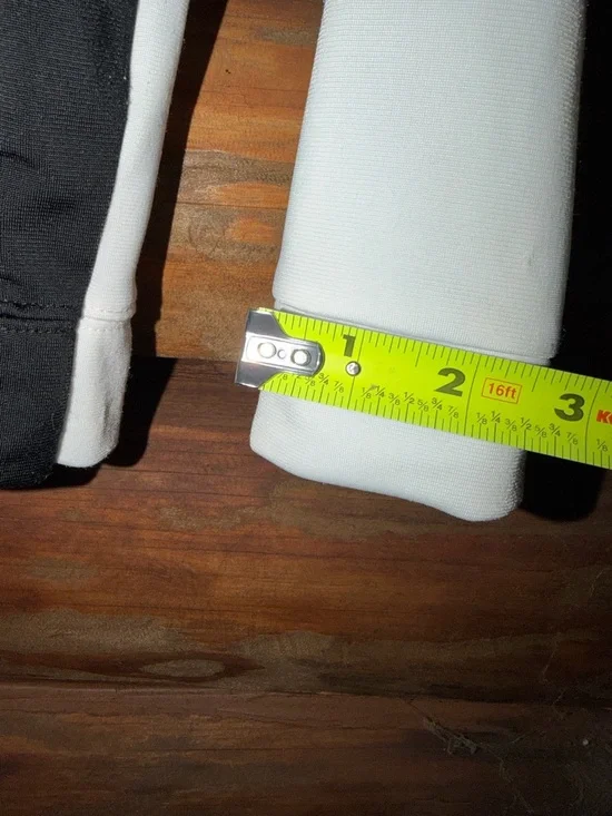 Nike White and Black Full-Zip Jacket Kids-4T - Picture 6 of 6